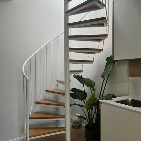 Hidden Gem Penthouse El Meson דירה *