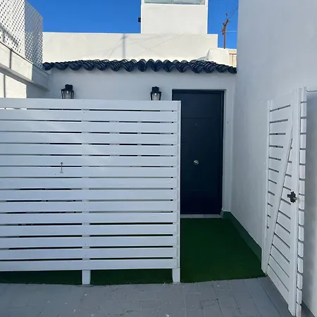 Hidden Gem Penthouse El Meson דירה קדיז